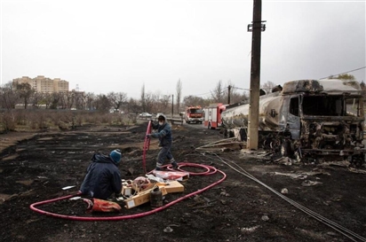 Thủ đô Iran chìm trong khói lửa