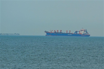 Quân đội Iran ra tuyên bố cứng rắn sau khi Tổng thống Mỹ Donald Trump muốn kiểm soát Eo biển Hormuz