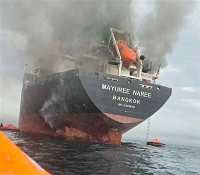 Iran tấn công dữ dội, loạt tàu chở dầu chung số phận thảm khốc