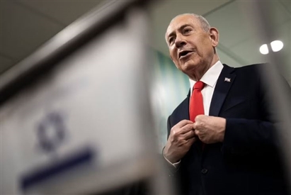 Thủ tướng Israel hứng đòn đau