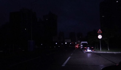 Video thủ đô Kiev của Ukraine chìm trong bóng tối sau vụ không kích của Liên bang Nga