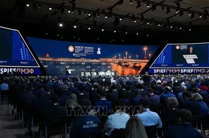 Hàng chục nghìn đại biểu dự Diễn đàn Kinh tế Quốc tế St. Petersburg tại Nga
