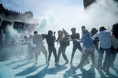 Biểu tình 'Gen Z' bùng phát tại Mexico, hơn 100 cảnh sát bị thương