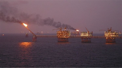Vietsovpetro đạt mốc lịch sử 255 triệu tấn dầu sau gần 40 năm khai thác mỏ Bạch Hổ