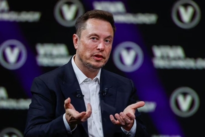 Bước đi ngược chiều của Elon Musk giữa cơn sốt AI