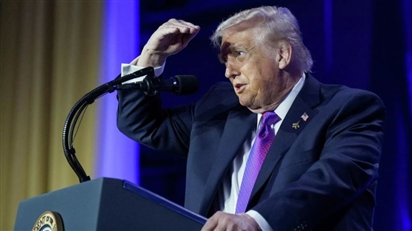 Quân đội Mỹ sẵn sàng tấn công Iran, nhưng ông Trump chưa ra lệnh