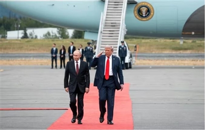 Ông Trump nói sẽ tái trừng phạt dầu mỏ Nga sau khi kết thúc xung đột Iran