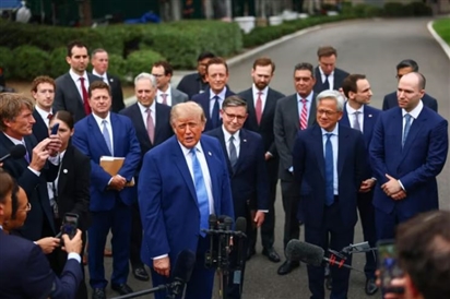 Thung lũng Silicon chạy đua đổi tên AI theo ông Trump