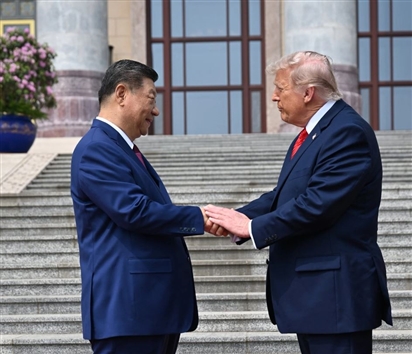 Ngôn ngữ cơ thể tiết lộ điều gì về ông Trump và ông Tập?