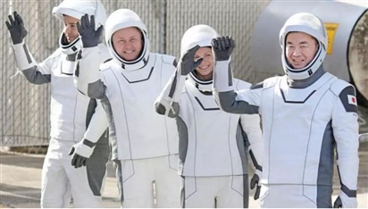 Cuộc sơ tán y tế từ Trạm Vũ trụ Quốc tế lần đầu trong lịch sử của NASA