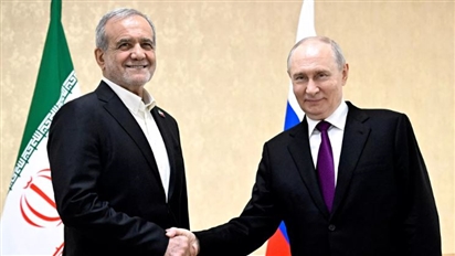 Tổng thống Putin: Nga sẵn sàng hỗ trợ Iran giải quyết xung đột Trung Đông
