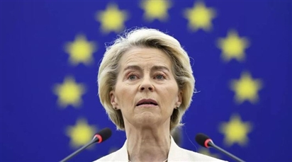 Chính trị gia châu Âu gọi bà Ursula von der Leyen là người tâm thần bất ổn