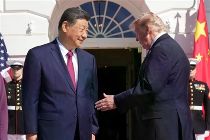Tổng thống Donald Trump mời Chủ tịch Tập Cận Bình mua vũ khí Mỹ