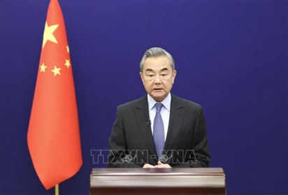 Ngoại trưởng Trung Quốc lên tiếng về chuyến thăm của ông Trump giữa chiến sự Iran