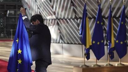 Truyền thông: Lính Ukraina từ mặt trận trở về mang theo vũ khí lậu vào EU