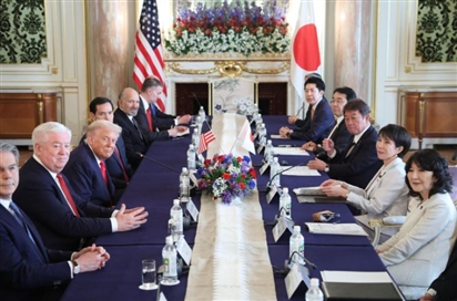 Nhật Bản và Hàn Quốc lo lắng về chính sách ngoại giao của Mỹ