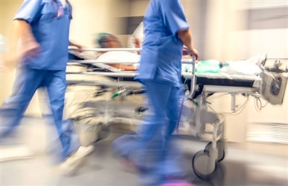 Cứu sống mẹ con du khách Nga bị tai nạn nguy kịch