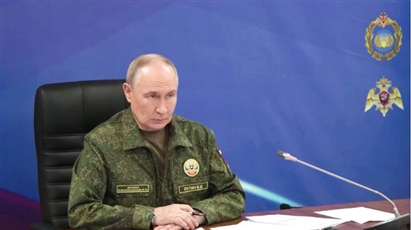 Tổng thống Putin được báo cáo về việc giải phóng Dimitrov và Huliaipole