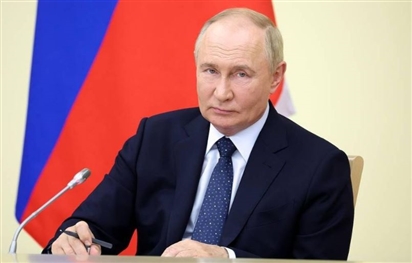 Tổng thống Putin nêu chương trình phát triển các vùng lãnh thổ sáp nhập