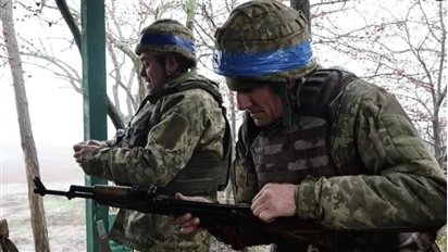 LLVT Ukraina đánh dấu vị trí của mình trên bản đồ quân sự giống như cách quân đội Hitler từng làm
