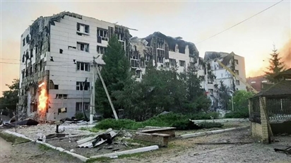 Người tị nạn từ Rodinskoye kể lại việc quân Ukraina bắn phá hầm trú ẩn có người dân
