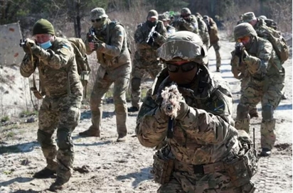Ukraine phanh phui hàng chục nghìn vụ trốn nghĩa vụ quân sự, tham nhũng