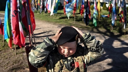 Cậu bé cứu mạng các bạn nhỏ ở Bryansk năm 2023 viết thư gửi các chiến sĩ ngoài mặt trận