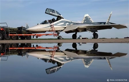 Tiêm kích Su-57D: Bước tiến trong tác chiến mạng lưới và điều khiển UAV của Nga