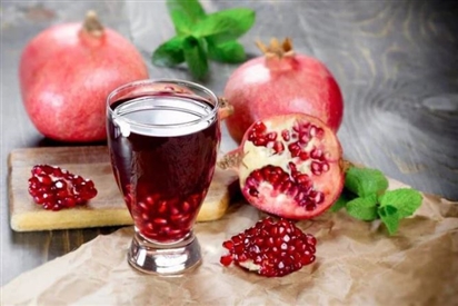 6 lợi ích tiềm năng của nước ép lựu ít người biết