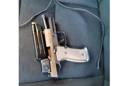 Vụ ICE bắn chết người ở Minnesota: Bước ngoặt tranh luận về sở hữu súng tại Mỹ