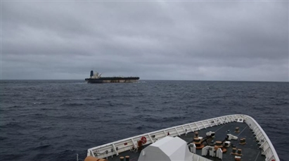 Ông Trump ban lệnh trả tự do cho hai người Nga từ tàu dầu Marinera