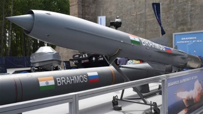 Ấn Độ đạt thỏa thuận cung cấp tên lửa siêu thanh BrahMos cho Việt Nam