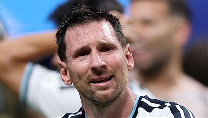 Messi khóc 'tuyệt đối điện ảnh', huyền thoại World Cup thêm 1 tập sử thi