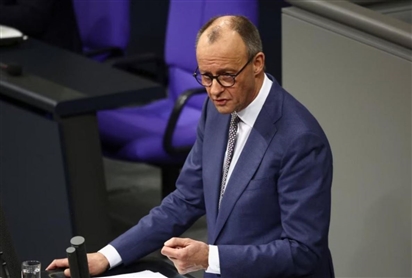 Đức rẽ hướng lập trường, Pháp và Italy thúc đẩy đối thoại với Nga