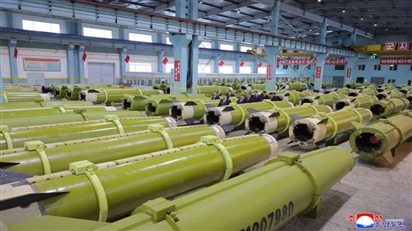 Ông Kim nói về mục tiêu mở rộng, hiện đại hóa tên lửa Triều Tiên 5 năm tới