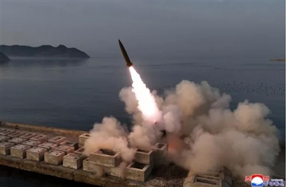 Triều Tiên tiến hành thử nghiệm tên lửa đạn đạo cải tiến