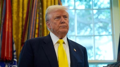 Tổng thống Trump bức xúc vì Trung Quốc đánh giá thấp vai trò của Mỹ trong cuộc chiến chống phát xít