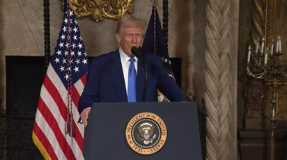 Tổng thống Mỹ Trump “giữ chân” Iceland trong NATO để theo dõi tàu ngầm Nga