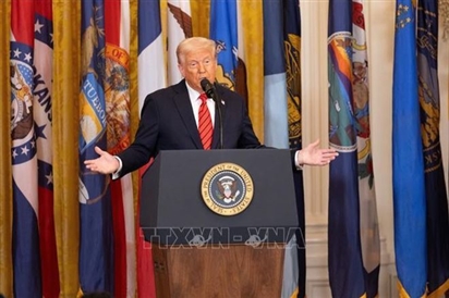 Tổng thống Trump chính thức lên tiếng sau khi mạng xã hội lan truyền tin xấu về sức khỏe của ông