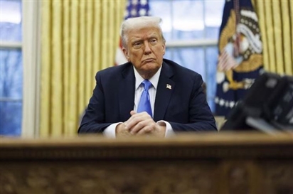 Mỹ xét lại mọi thẻ xanh cấp cho người nhập cư từ 19 nước