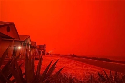 Khung cảnh 'như ngày tận thế' ở Australia