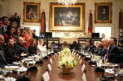 Nga và Ukraine cùng 'bật đèn xanh' cho đàm phán ba bên nhưng lại đối mặt một 'điểm nghẽn' khó gỡ