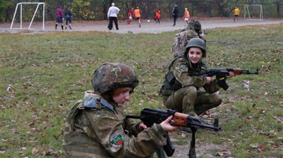 Chuyên gia: Kiev muốn tuyển dụng phụ nữ vào quân đội Ukraina để bù đắp sự thiếu hụt nhân lực