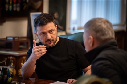 Kiev muốn phương Tây đưa quân đến Ukraine, Nga giành thêm làng ở Donetsk