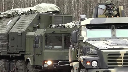 Tên lửa Nga Oreshnik giáng đòn tấn công chủ thể trọng yếu của Ukraina