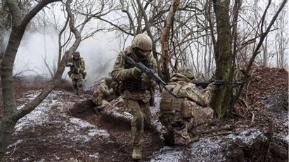 Dư luận Phương Tây tuyên bố Ukraina đang ở vào tình thế khó khăn nhất trong bốn năm qua