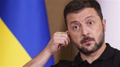 Nhà báo người Ireland cáo buộc Zelensky tham nhũng và thông đồng với EU