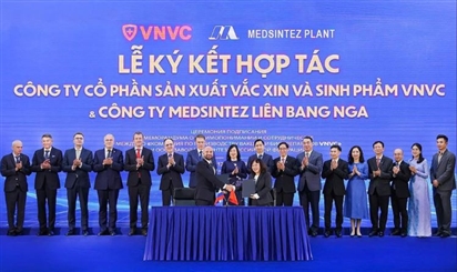 Nhà máy vắc xin VNVC nhận chuyển giao công nghệ sản xuất thuốc tiên tiến từ Nga