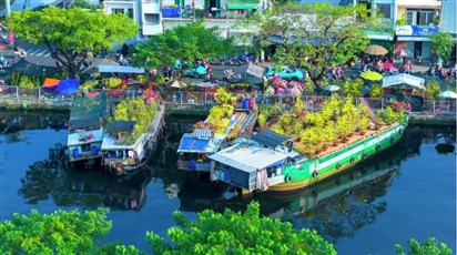 Kinh tế Việt Nam nhập siêu kỷ lục nhưng vẫn có thể tăng trưởng 10%
