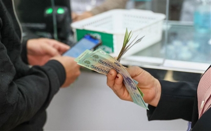 Từ hôm nay 2,5 triệu người cao tuổi Việt Nam nhận mức trợ cấp hưu trí xã hội mới